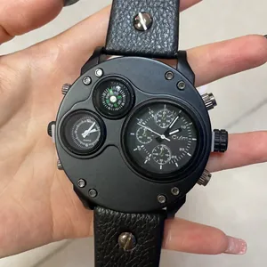 Große Oulm Herrenquarzuhr in Schwarz mit zwei Zeitzonen, Kompass und Lederarmband