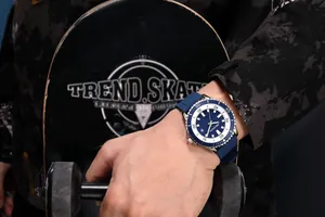 Blue silicone strap sports watch for men AOCASDIY detail view