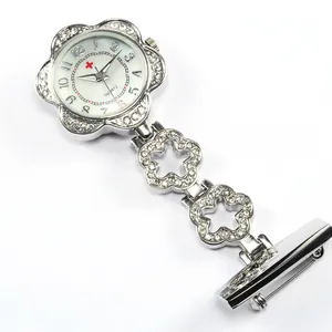 Elegante zilveren verpleegstershorloge in bloemvorm met luxe strass en kwartsuurwerk