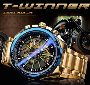 Dettaglio macro dell'orologio meccanico automatico scheletrato T-Winner da uomo