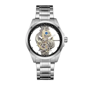Vue détaillée d'une montre mécanique automatique squelette pour homme en acier inox