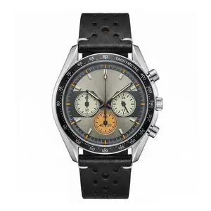 Gros plan détaillé d'une montre chronographe de sport au tritium avec bracelet en cuir noir