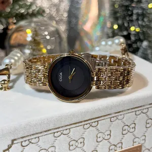 Montre à Quartz Rétro pour Femmes Cadran Minimaliste Bracelet en Maille d'Acier Inoxydable Cuir Mode Vintage Étanche