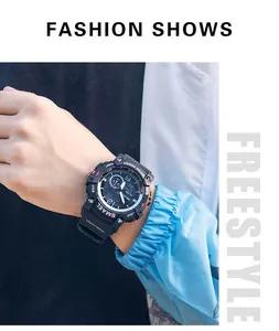 Detailed view of SMAEL men's dual display waterproof sports watch worn on the wrist