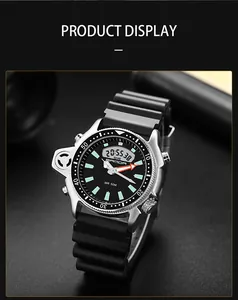 Primo piano dell'orologio sportivo analogico-digitale SAMDA impermeabile 50m in nero