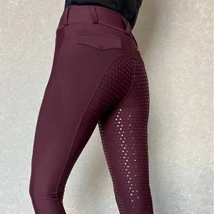 Burgunderrote Damen Reithose mit Silikon-Vollbesatz für optimalen Halt beim Reiten