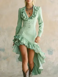 Abito vintage in denim verde salvia con volant e orlo asimmetrico