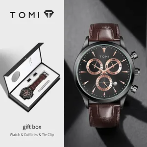 Coffret montre TOMI pour homme avec montre en cuir, boutons de manchette et pince à cravate.
