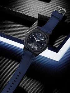 Vue détaillée de la montre de sport TOMI pour hommes avec un affichage double analogique.