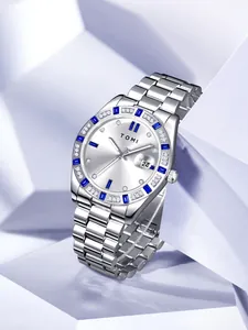 Gros plan sur la montre TOMI pour homme avec bracelet en acier et lunette en gemmes.