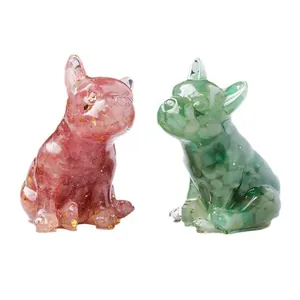 Handgefertigte französische Bulldoggen-Figuren aus Harz mit Naturkristall und Goldflocken.
