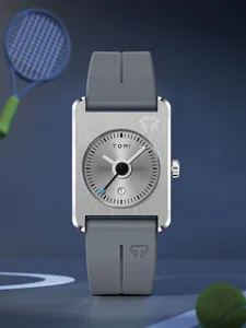 Montre-bracelet TOMI à cadran carré avec bracelet en silicone gris et guichet de calendrier