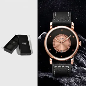 Montre de mode minimaliste TOMI avec boîtier en or rose et bracelet en cuir noir