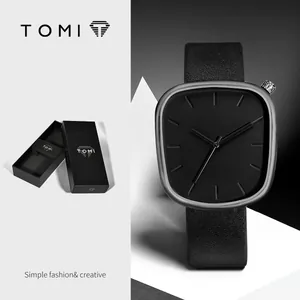 Montre à quartz minimaliste noir mat en forme de galet avec bracelet en cuir noir et boîte