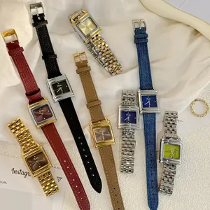 Montres vintage carrées en forme de cadenas pour femmes avec bracelets cuir et acier