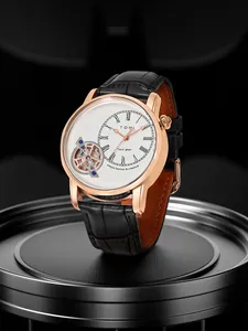 Vista ravvicinata dell'orologio al quarzo da uomo TOMI Face Gear con cinturino in pelle