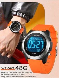 Détail de la montre numérique de sport étanche SANDA avec bracelet orange léger et confortable
