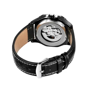 Vue détaillée du boîtier squelette de la montre automatique T-WINNER pour homme