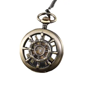Montre de poche mécanique vintage en bronze avec design de gouvernail évidé et chiffres romains