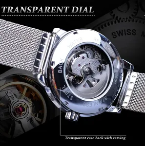 Vue détaillée du fond de boîtier transparent d'une montre mécanique pour homme.