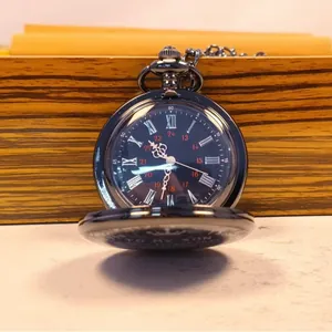 Reloj de bolsillo vintage de cuarzo negro con grabado 'To My Son' y números romanos