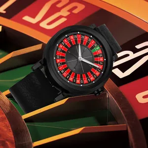 Vue détaillée du cadran créatif sur le thème de la roulette d'une montre noire