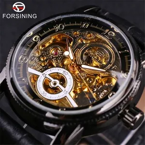 Detalle macro del movimiento esqueleto dorado del reloj mecánico automático de Forsining