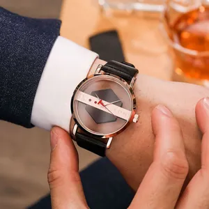 Professioneel TOMI unisex skeleton horloge met roségouden kast en zwarte lederen band