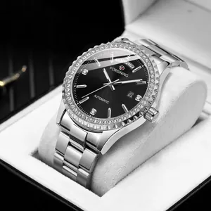 Détail de la montre automatique Forsining pour hommes avec lunette diamant de luxe