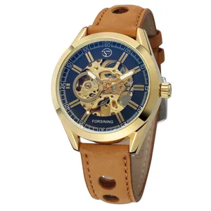 Détail de la montre mécanique squelette Forsining pour homme avec bracelet en cuir