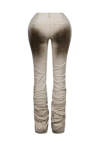 Rückansicht der Vintage Distressed Stacked Hose mit einem einzigartigen Dirty-Wash-Effekt