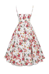 Achteraanzicht van een witte bloemen midi-jurk met spaghettibandjes en een wijde rok