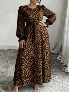 Full-length leopard print maxi dress with round neck and brown waist tie belt