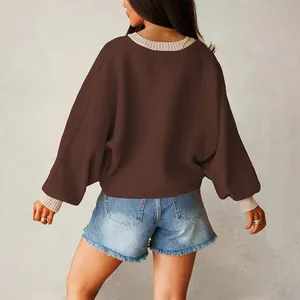 Dames oversized bruin gebreid vest met lichte geribbelde boorden, achteraanzicht