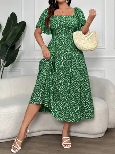 Elegante abito midi floreale taglie forti estivo con scollo quadrato e bottoni davanti
