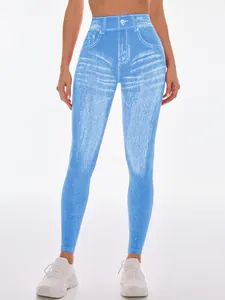 Vorderansicht der nahtlosen Yoga-Leggings mit blauem Denim-Print und hohem Bund