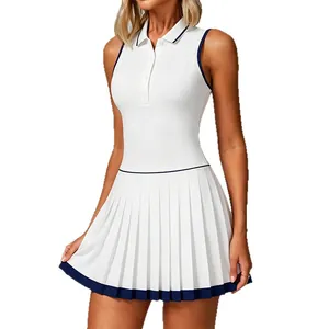 Robe de tennis sans manches blanche avec col polo contrasté et jupe plissée sport