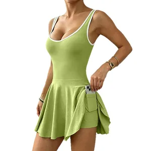 Professional green quick-dry tennis dress for women with pleated skirt and phone pocket