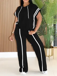 Women's 2-piece sporty leisure set with black hooded top and striped wide-leg pants