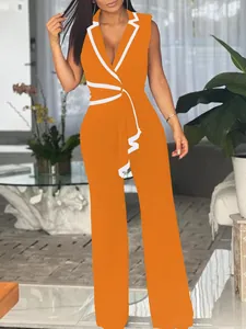 Ärmelloser orangefarbener Jumpsuit mit V-Ausschnitt und weißen Paspeln