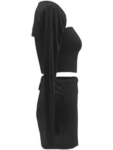 Detailweergave van een zwarte 4-delige modeset met profiel van top en rok.
