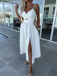 Elegantes weißes Midi-Trägerkleid mit Twist-Bustier-Ausschnitt und hohem Beinschlitz