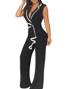 Detailansicht eines eleganten schwarzen ärmellosen Overalls mit V-Ausschnitt und weißem Besatz