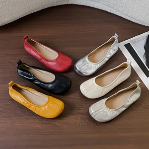 Ballerine a pieghe vintage con finta punta divisa in vari colori di pelle morbida
