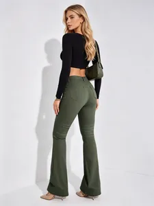 Jeans a zampa a vita alta verde militare vintage con effetto push-up e vestibilità elasticizzata