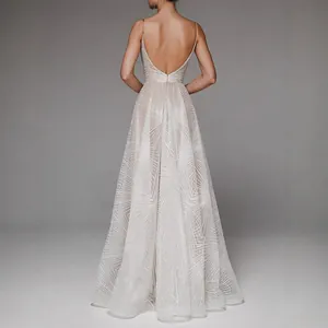 Élégante robe longue brodée sans manches avec dos en V profond et fines bretelles pour femmes