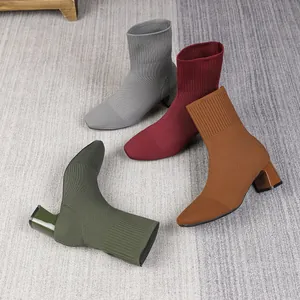 Minimalistische Retro-Strickstiefel mit Blockabsatz in vielen vielseitigen Farben für Damen