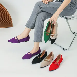 Ballerines en maille pour femmes à bout pointu avec bride réglable et semelle plate confortable.