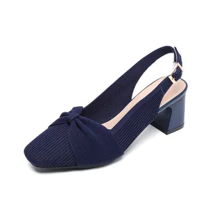 Κομψές μπλε πλεκτές γόβες slingback με φιόγκο και λουράκι στον αστράγαλο