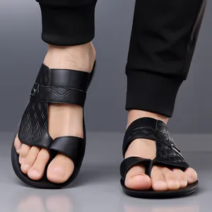 Men's stylish black textured sandals with soft non-slip soles for outdoor beach wear